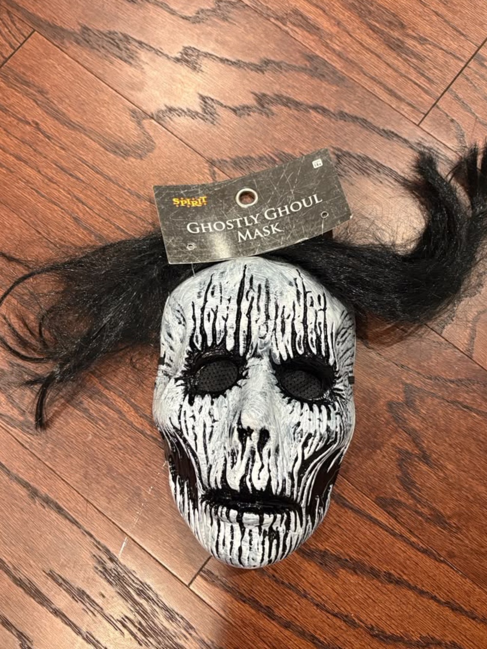 Spirit Dripping Ghoul Mask - White and Black